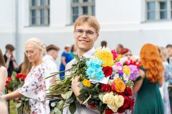 Valga Gümnaasiumi 93. lennu lõpuaktus